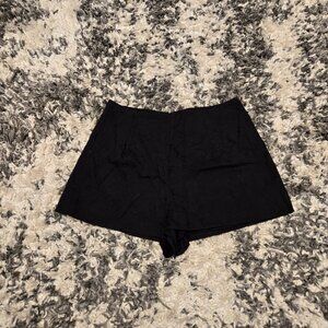 Lucca Couture Women's High-Waisted Textured Shorts | Size 2 | Black